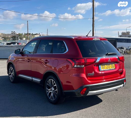 מיצובישי אאוטלנדר