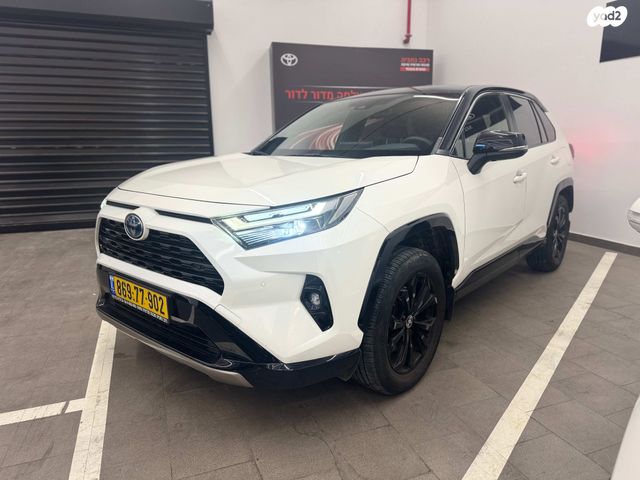 טויוטה RAV4