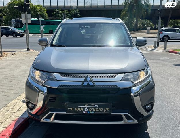 מיצובישי אאוטלנדר