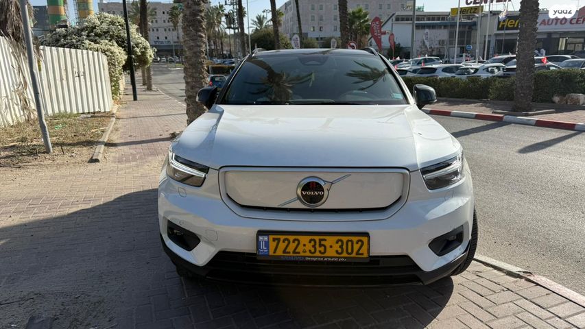 מודעת רכב וולוו XC40