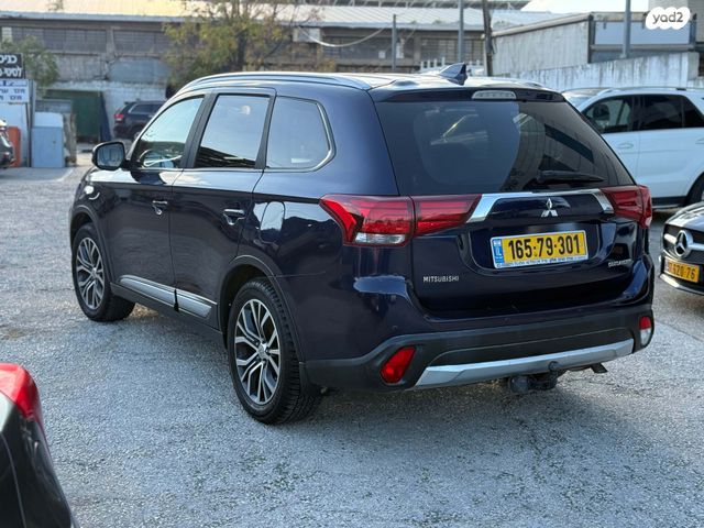 מיצובישי אאוטלנדר