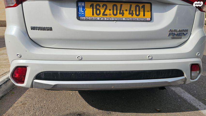 מיצובישי אאוטלנדר