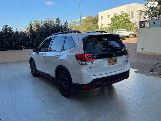 סובארו פורסטר