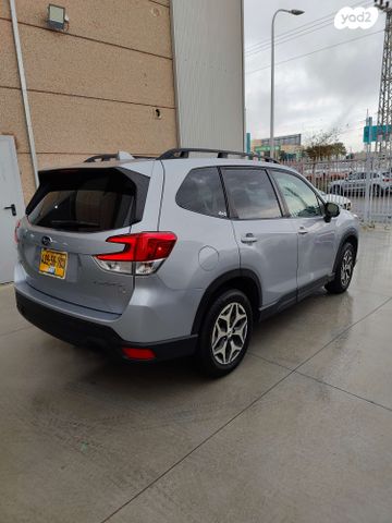 סובארו פורסטר