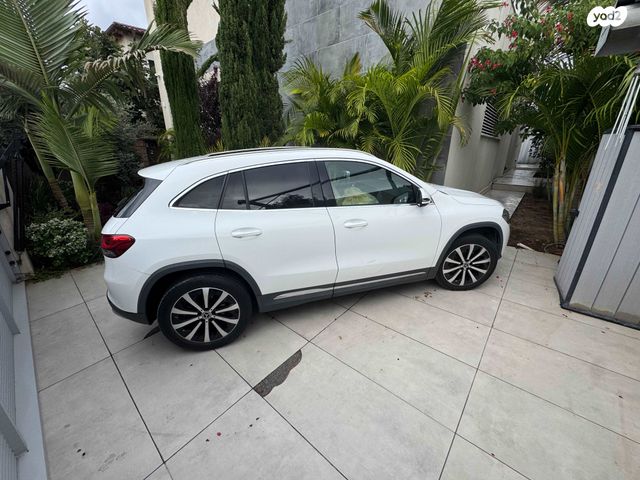 מודעת רכב מרצדס-בנץ GLA