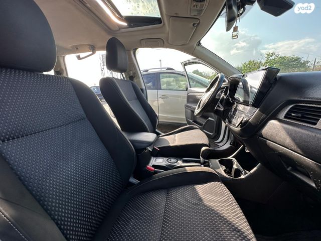 מיצובישי אאוטלנדר