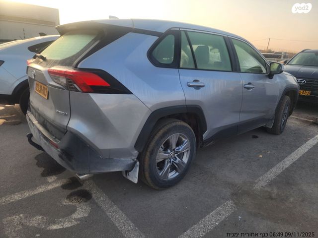 טויוטה RAV4