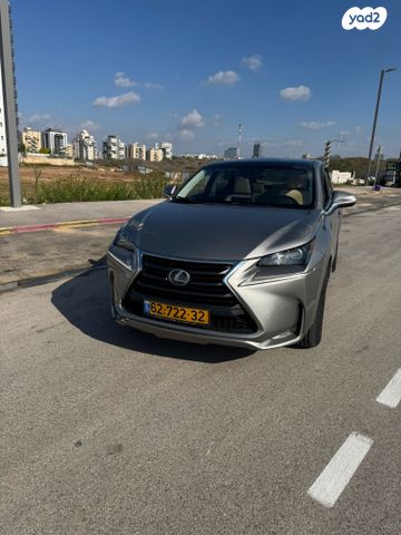 מודעת רכב לקסוס NX