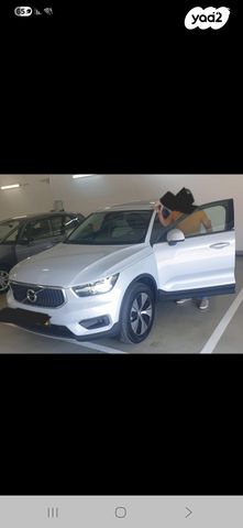מודעת רכב וולוו XC40