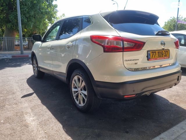 ניסאן קשקאי