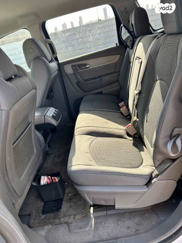 שברולט טראוורס