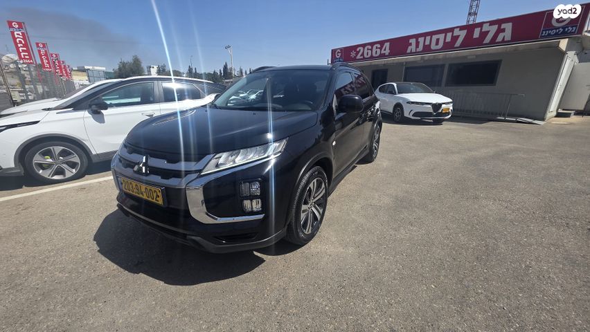 מודעת רכב מיצובישי ASX