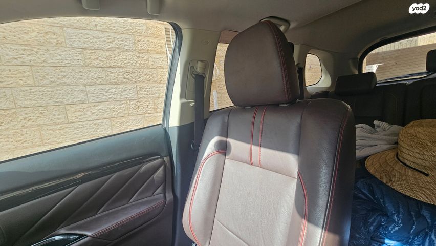 מיצובישי אאוטלנדר