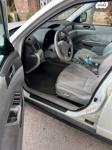 סובארו פורסטר