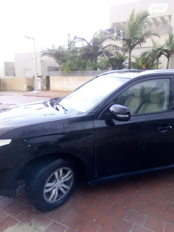 מיצובישי אאוטלנדר