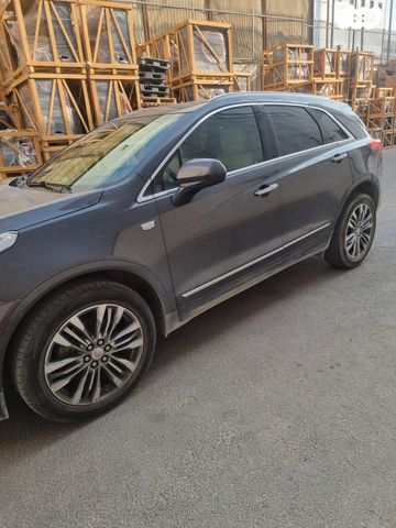 קאדילק XT5