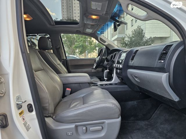 טויוטה סקויה