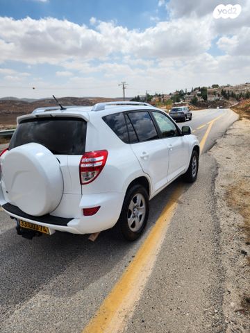 טויוטה RAV4