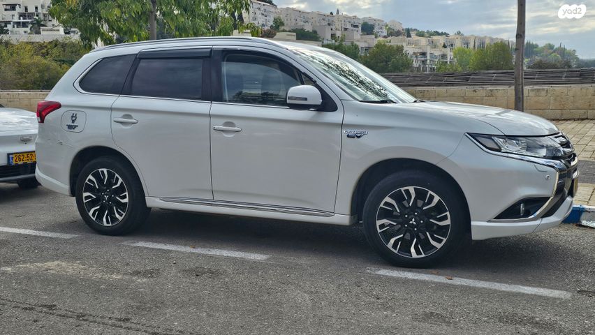 מודעת רכב מיצובישי אאוטלנדר