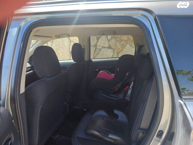 מיצובישי אאוטלנדר