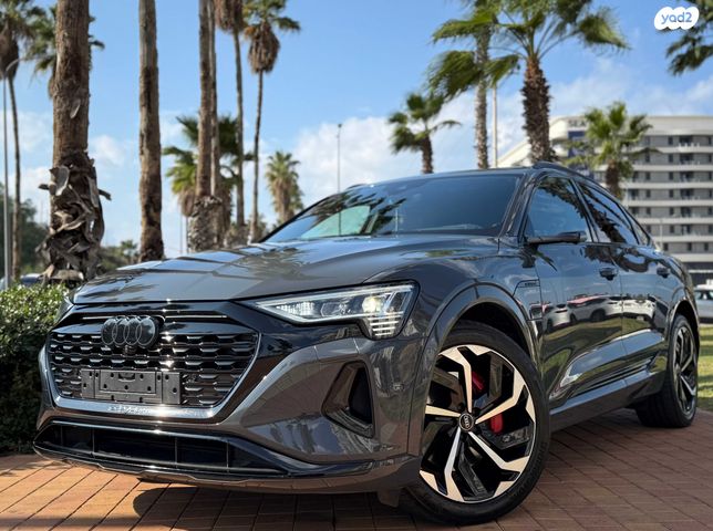 מודעת רכב אאודי Q8 e-tron