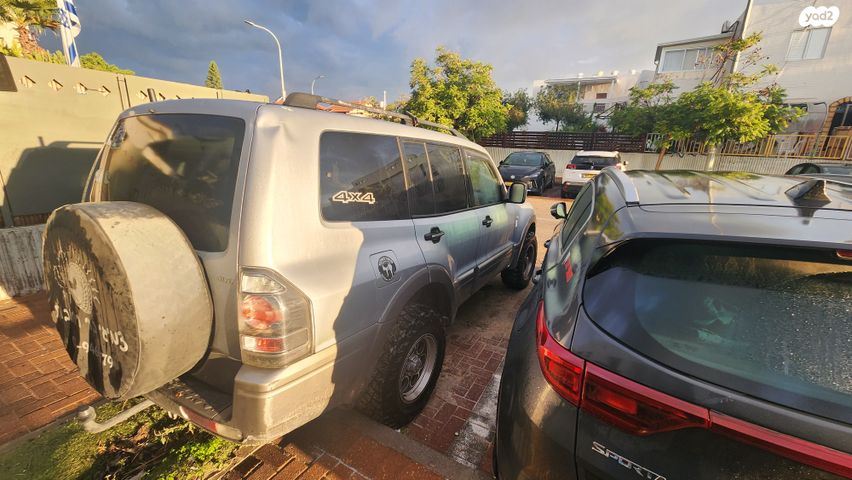 מיצובישי פג'רו