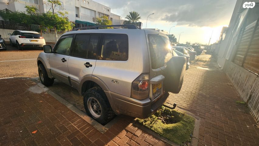 מיצובישי פג'רו