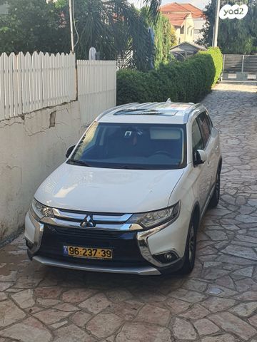 מיצובישי אאוטלנדר