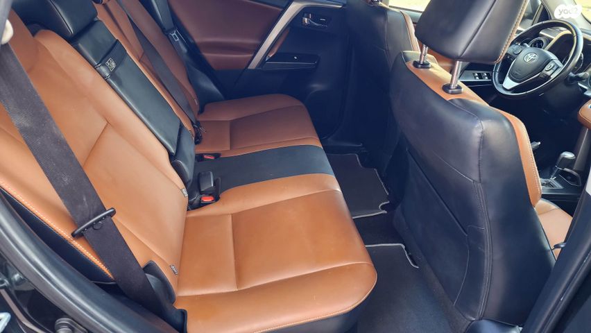 טויוטה RAV4