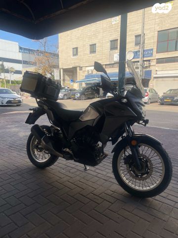 קאוואסאקי Versys-X 300