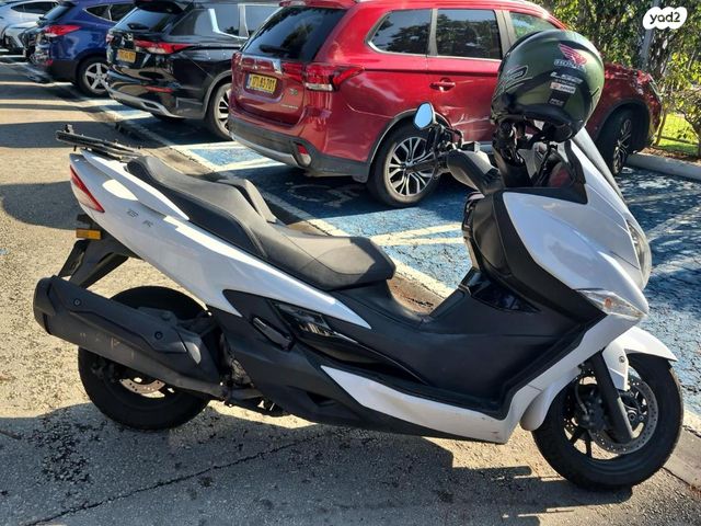 מודעת רכב סוזוקי בורגמן 400