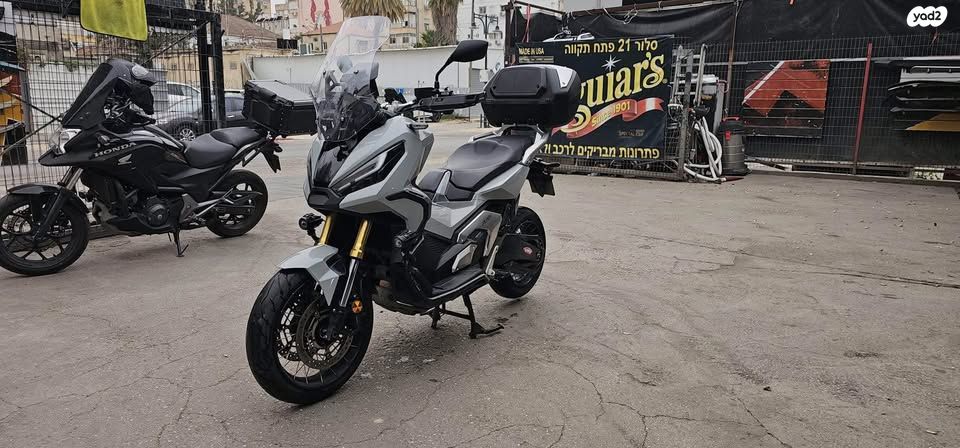 הונדה X-ADV750
