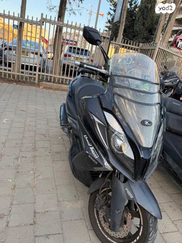 מודעת רכב קימקו דאון-טאון 250