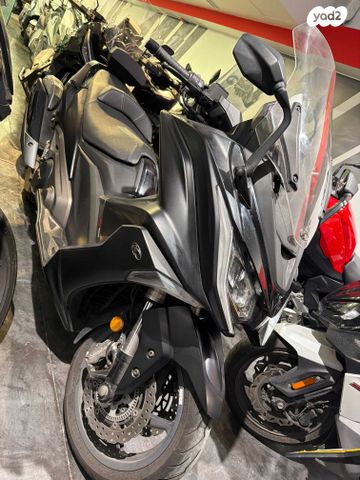 מודעת רכב קימקו AK 550