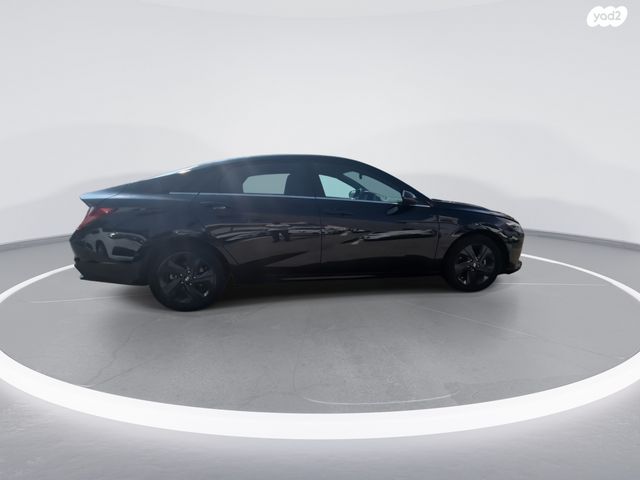 יונדאי אלנטרה