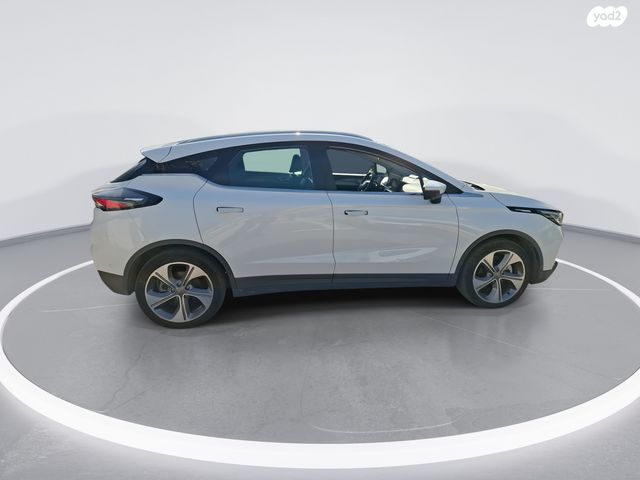 ג׳ילי Geometry C