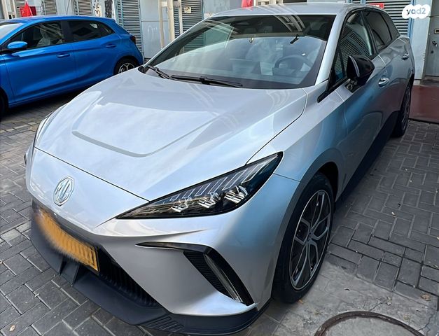 מודעת רכב אם ג'י MG4