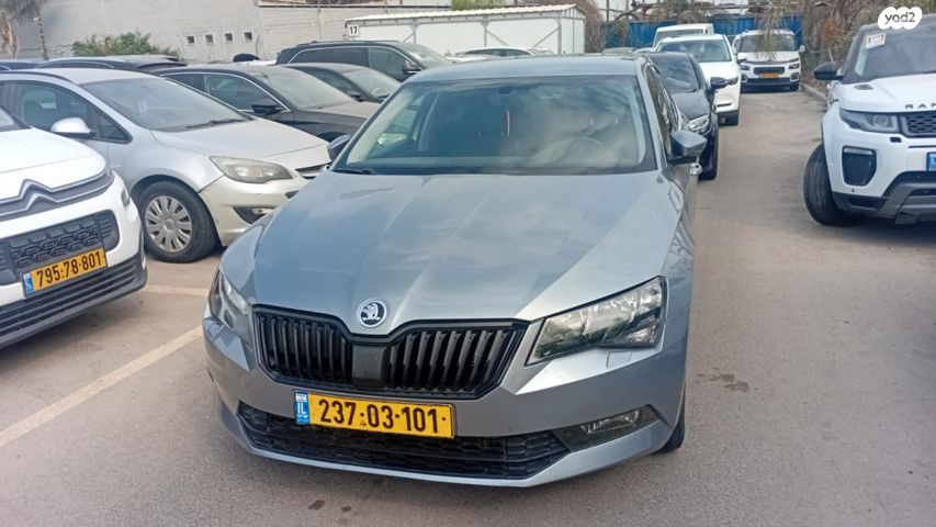 מודעת רכב סקודה סופרב