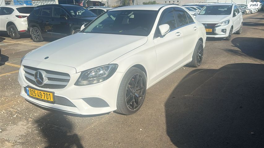 מודעת רכב מרצדס-בנץ C-class