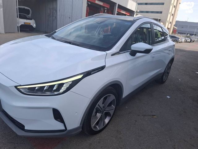 ג׳ילי Geometry C