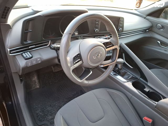 יונדאי אלנטרה