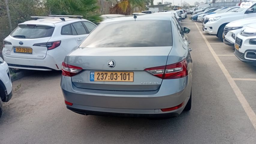 מודעת רכב סקודה סופרב 2