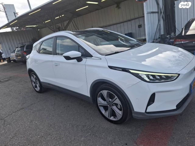 ג׳ילי Geometry C