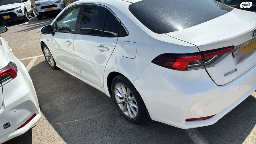 מודעת רכב טויוטה קורולה 2