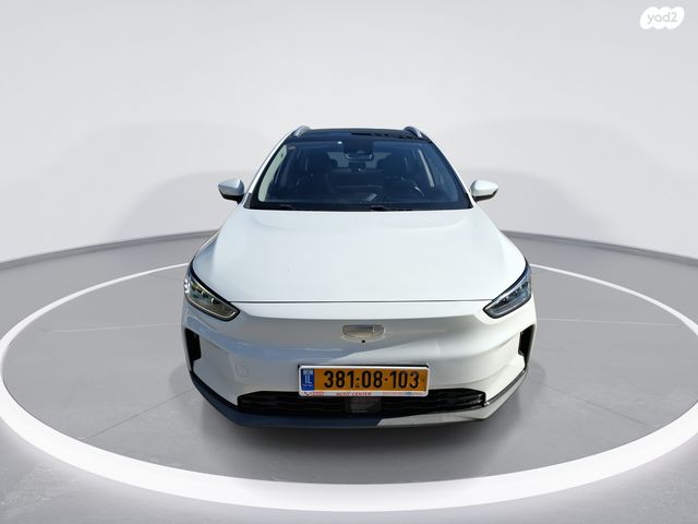 ג׳ילי Geometry C