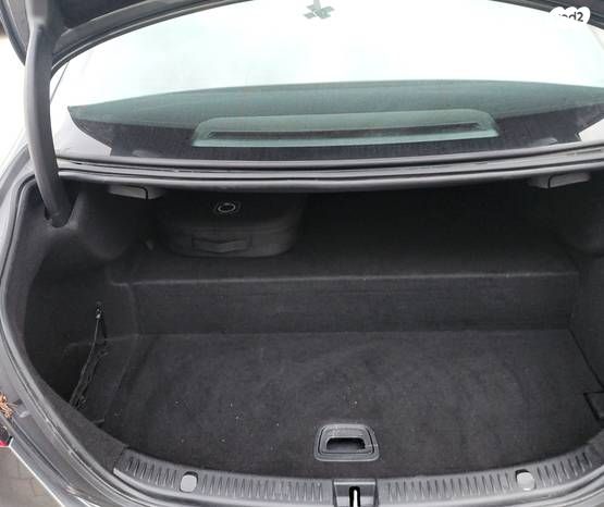 מרצדס-בנץ E-class