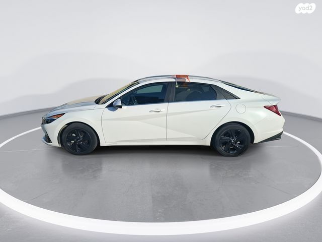 יונדאי אלנטרה