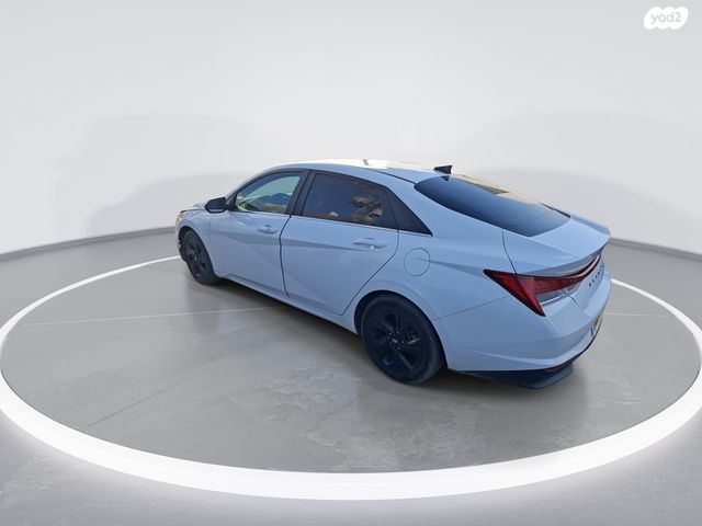 יונדאי אלנטרה