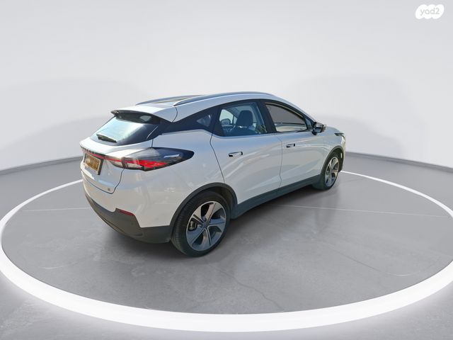 ג׳ילי Geometry C