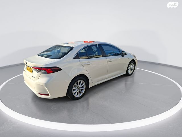 טויוטה קורולה